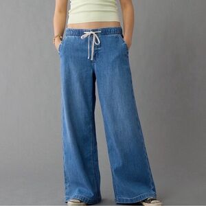 AE Low Rise Ultra Wide Leg Baggy Soft Drawstring Jeans M NWOT